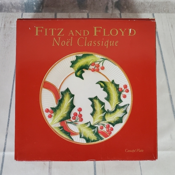 Fitz and Floyd Noel Classique Canape Plate Holly Berries 2004 - Picture 2 of 9